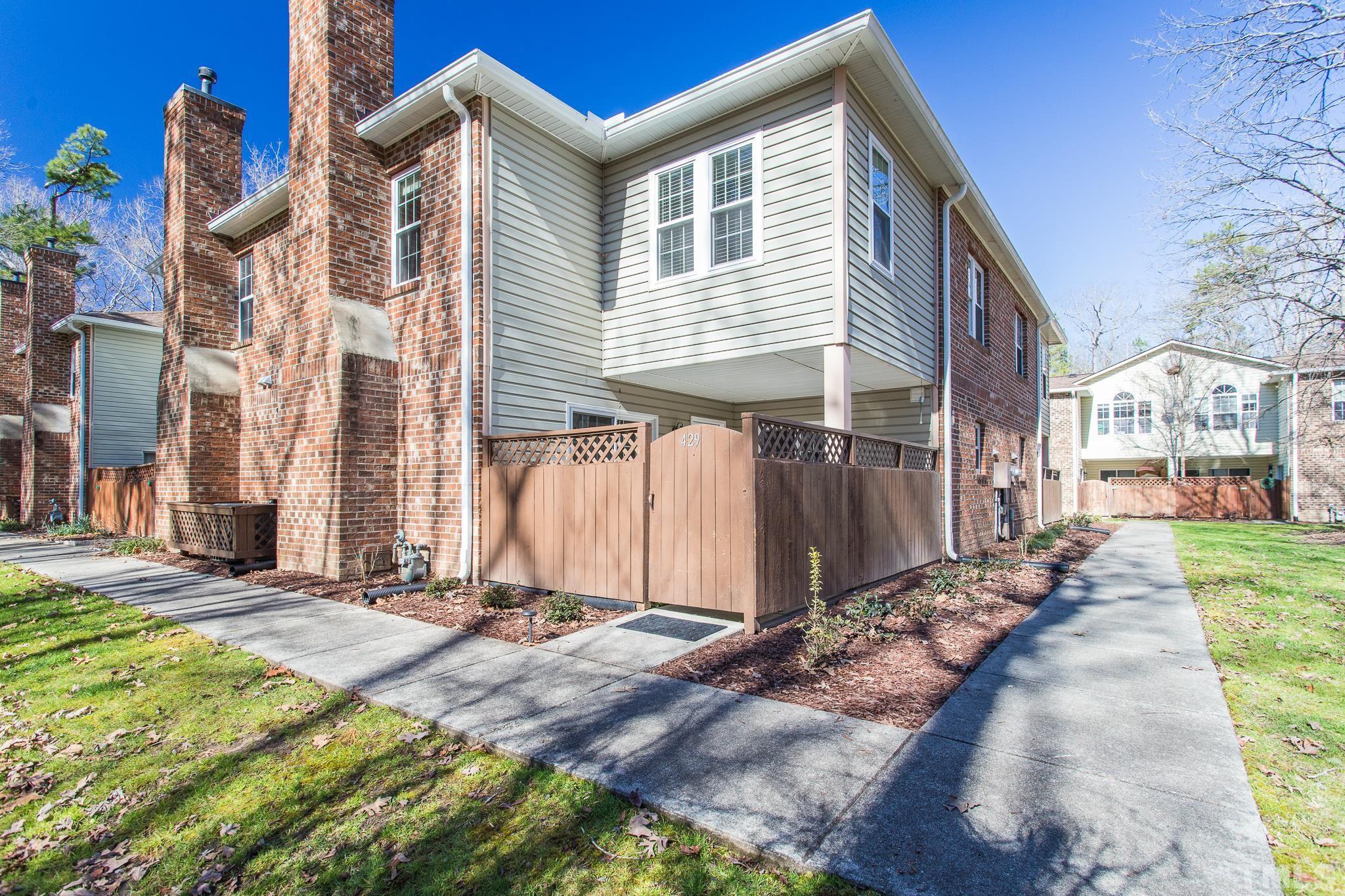 429 Summerwalk Circle Chapel Hill Home Listings - RE/MAX Winning Edge North Carolina Real Estate